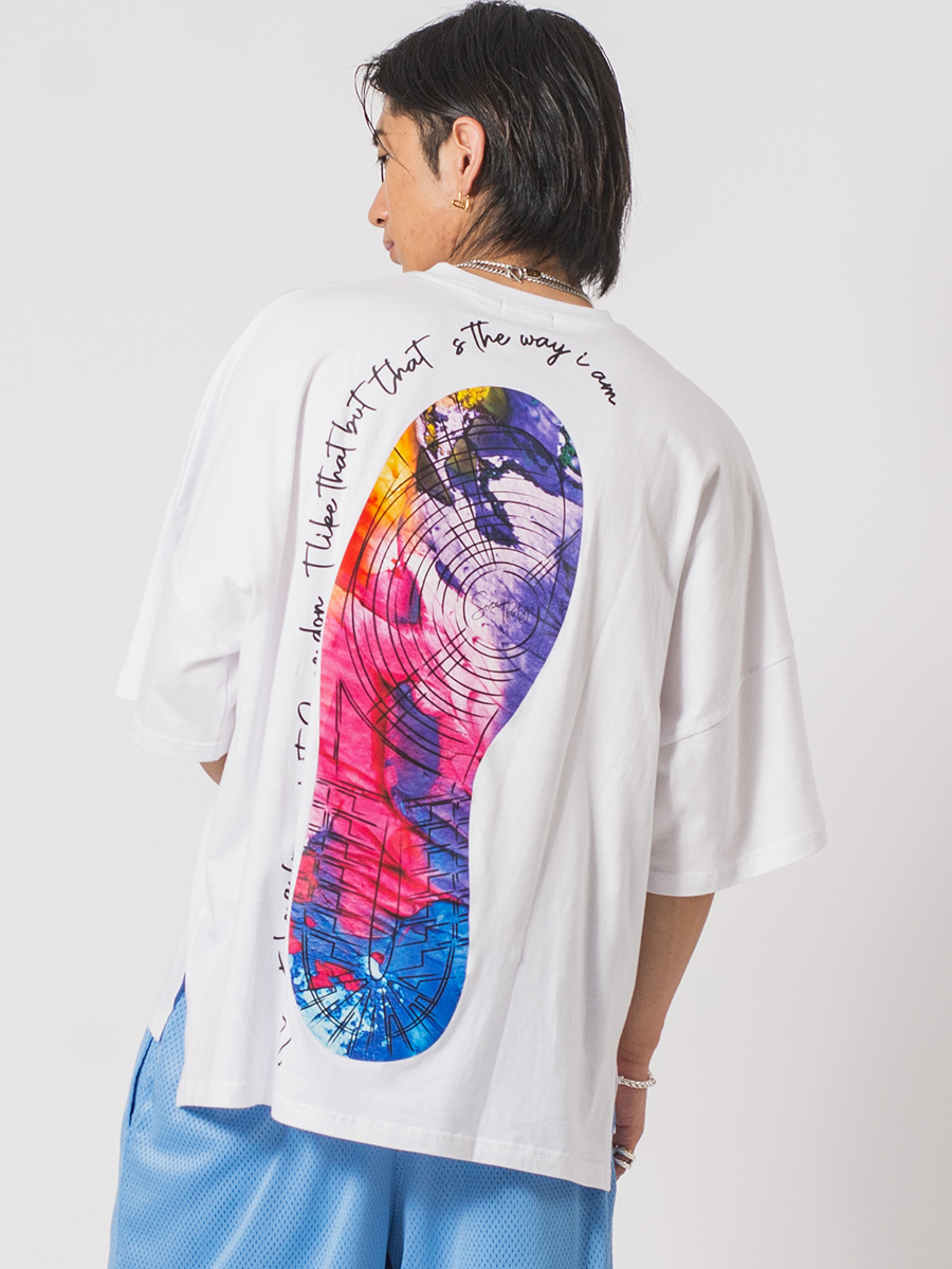 スニーカープリントモンスターシルエットTシャツ