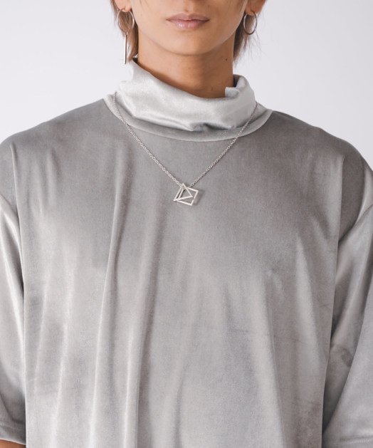 ネックレス付きモックネック半袖Tシャツ トップス REGIEVO